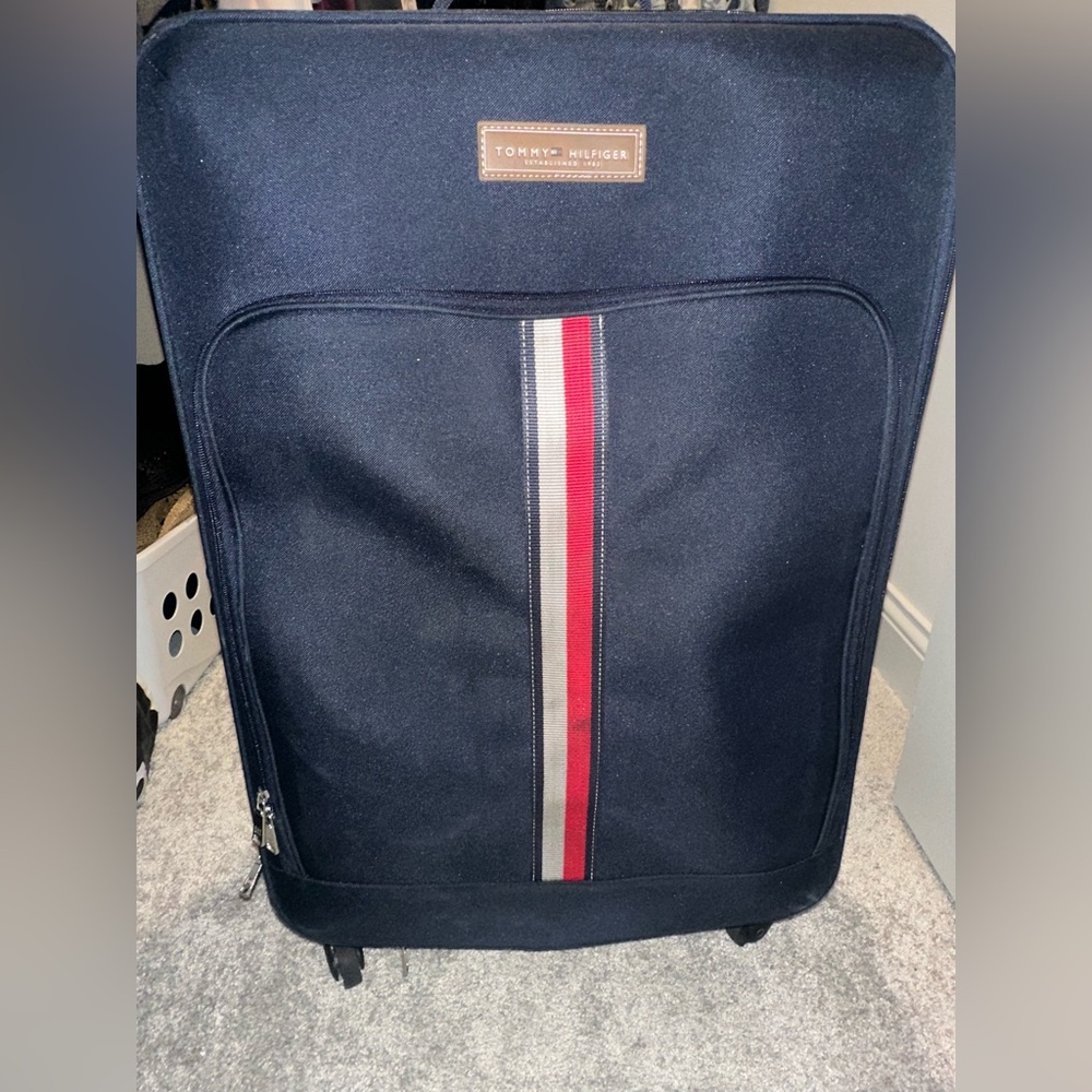 Tommy Hilfiger Luggage set